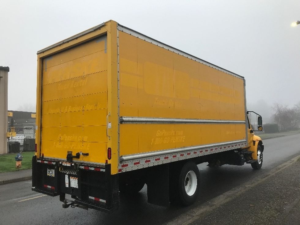 Medium Duty Box Truck-Light and Medium Duty Trucks-International-2021-MV607-Tukwila-WA-177,740\n\t\tmiles-$ 39,250 - Image 13