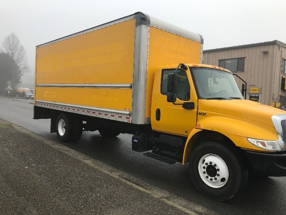 Medium Duty Box Truck-Light and Medium Duty Trucks-International-2021-MV607-Tukwila-WA-177,740\n\t\tmiles-$ 39,250 - Image 15