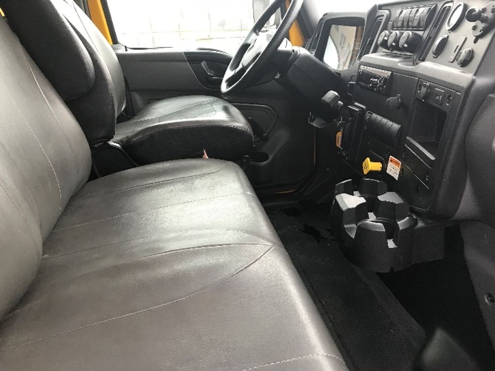 Medium Duty Box Truck-Light and Medium Duty Trucks-International-2021-MV607-Tukwila-WA-177,740\n\t\tmiles-$ 39,250 - Image 22