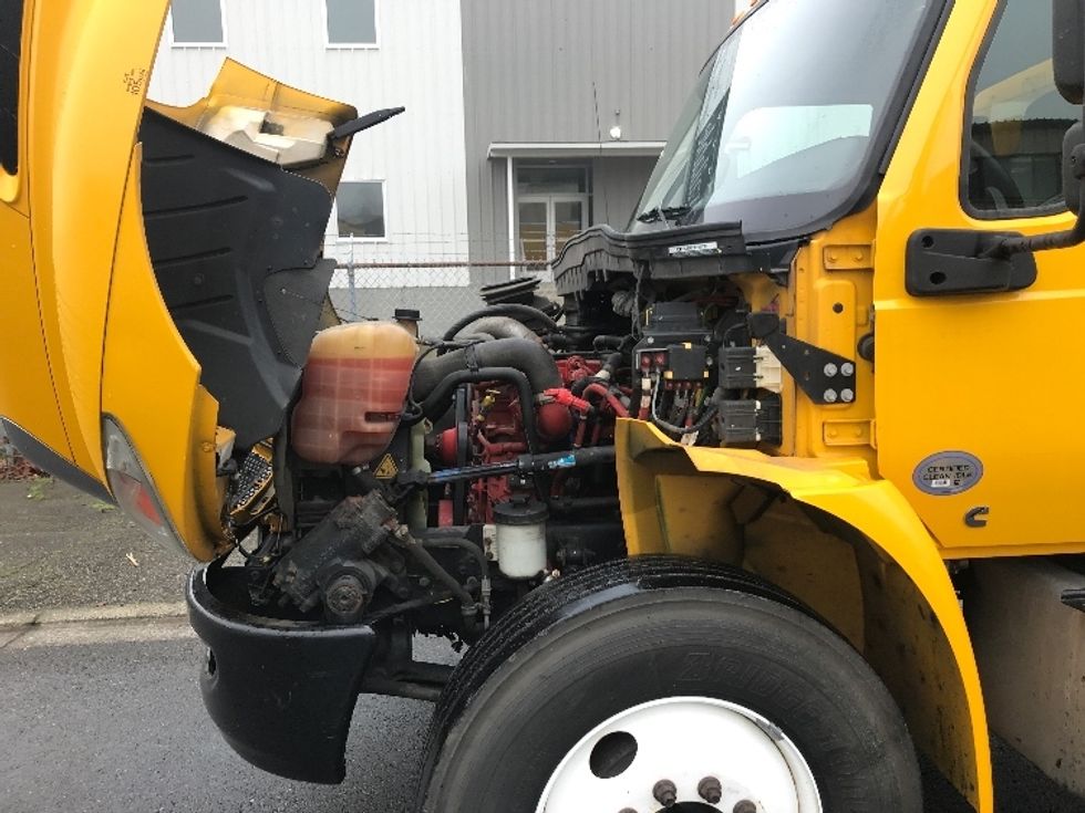 Medium Duty Box Truck-Light and Medium Duty Trucks-International-2021-MV607-Tukwila-WA-177,740\n\t\tmiles-$ 39,250 - Image 24