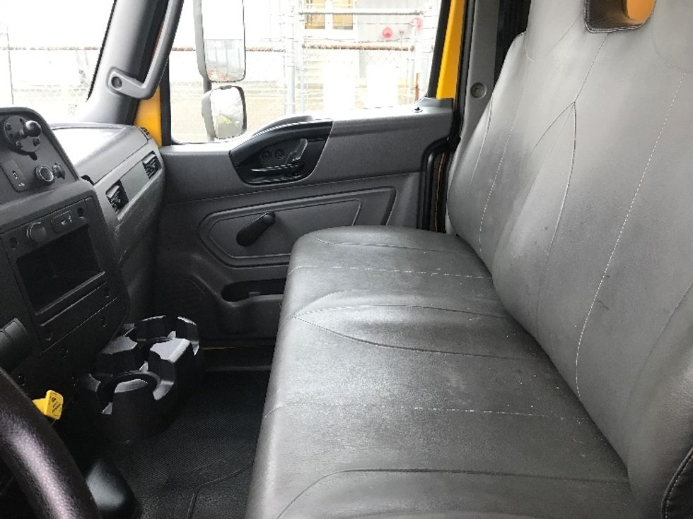 Medium Duty Box Truck-Light and Medium Duty Trucks-International-2021-MV607-Tukwila-WA-189,629\n\t\tmiles-$ 37,750 - Image 18