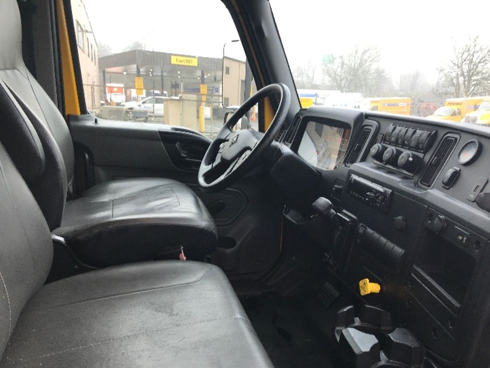 Medium Duty Box Truck-Light and Medium Duty Trucks-International-2021-MV607-Tukwila-WA-189,629\n\t\tmiles-$ 37,750 - Image 21