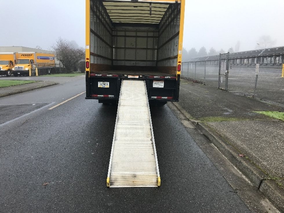 Medium Duty Box Truck-Light and Medium Duty Trucks-International-2021-MV607-Tukwila-WA-189,629\n\t\tmiles-$ 37,750 - Image 9