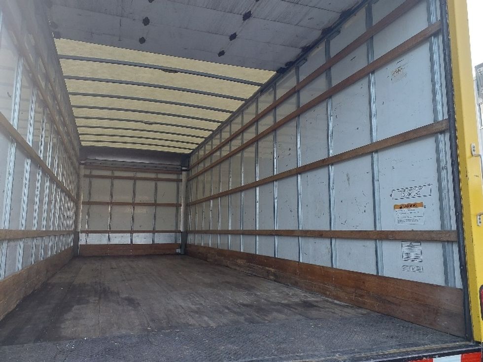 Medium Duty Box Truck-Light and Medium Duty Trucks-International-2021-MV607-Tukwila-WA-211,642\n\t\tmiles-$ 40,500 - Image 12