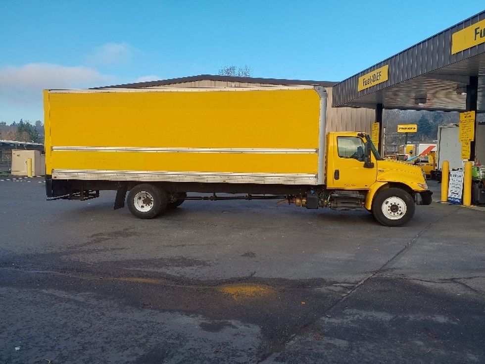 Medium Duty Box Truck-Light and Medium Duty Trucks-International-2021-MV607-Tukwila-WA-211,642\n\t\tmiles-$ 40,500 - Image 15