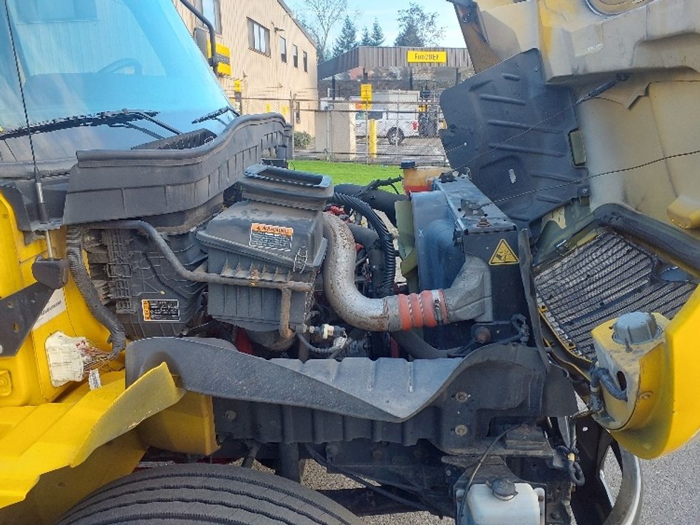 Medium Duty Box Truck-Light and Medium Duty Trucks-International-2021-MV607-Tukwila-WA-211,642\n\t\tmiles-$ 40,500 - Image 23