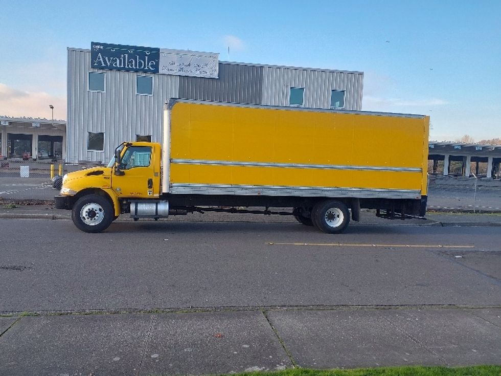 Medium Duty Box Truck-Light and Medium Duty Trucks-International-2021-MV607-Tukwila-WA-211,642\n\t\tmiles-$ 40,500 - Image 4