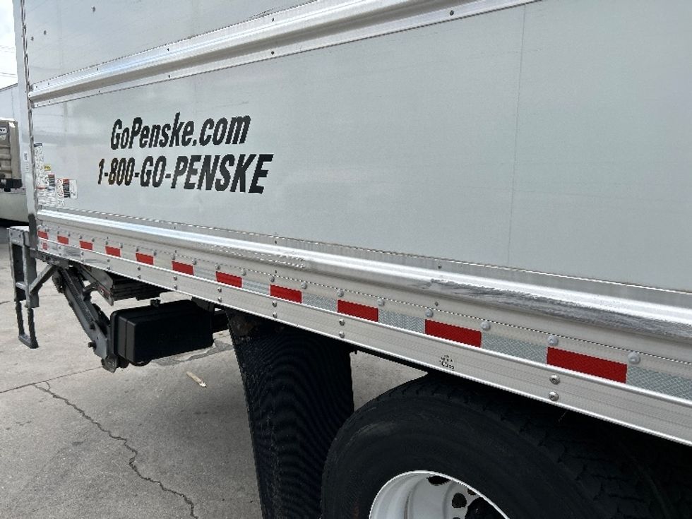 Medium Duty Box Truck-Light and Medium Duty Trucks-International-2021-MV607-Vernon-CA-116,590\n\t\tmiles-$ 68,250 - Image 24