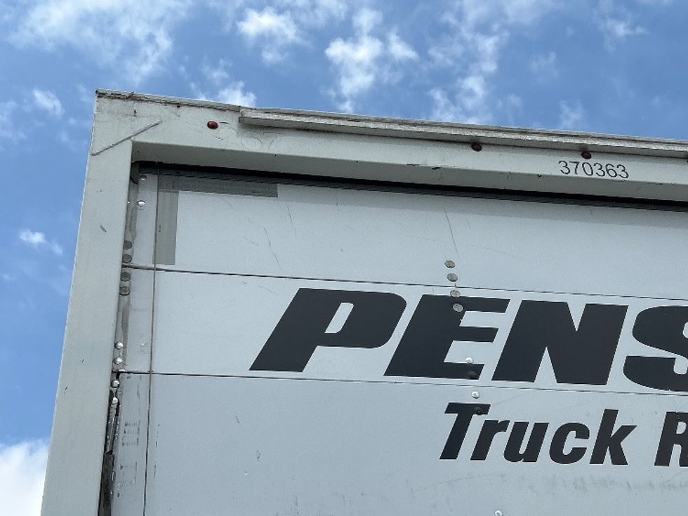 Medium Duty Box Truck-Light and Medium Duty Trucks-International-2021-MV607-Vernon-CA-116,590\n\t\tmiles-$ 68,250 - Image 25