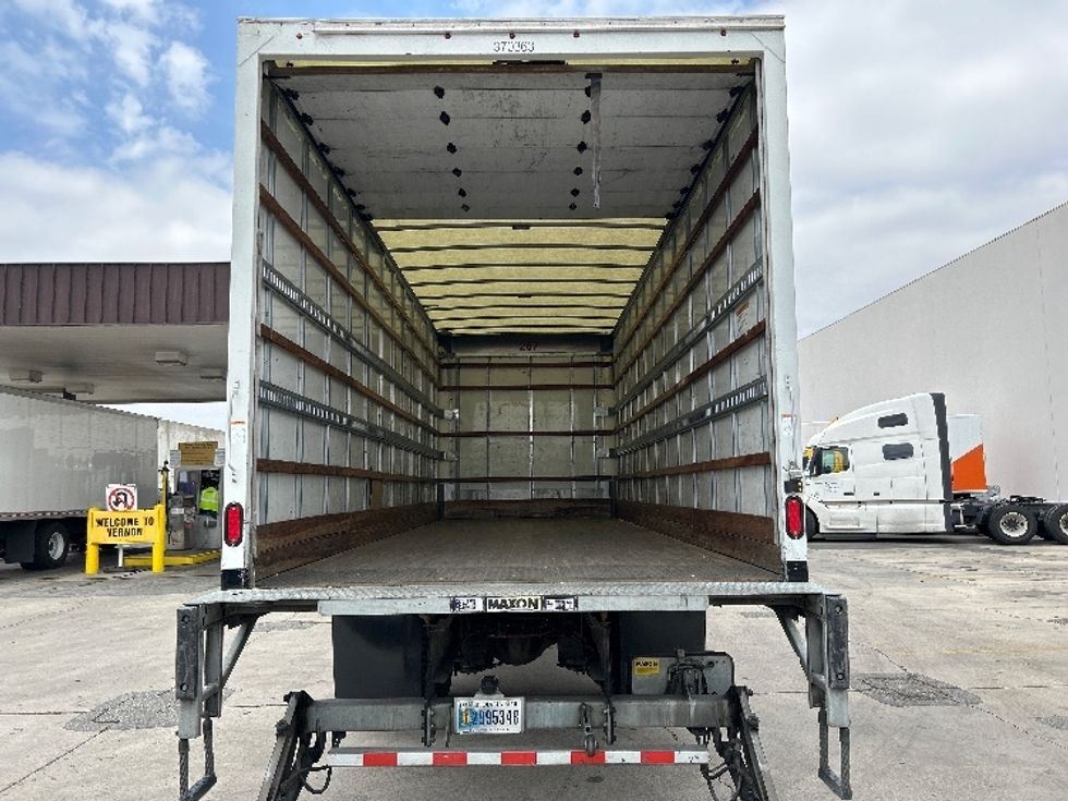 Medium Duty Box Truck-Light and Medium Duty Trucks-International-2021-MV607-Vernon-CA-116,590\n\t\tmiles-$ 68,250 - Image 7