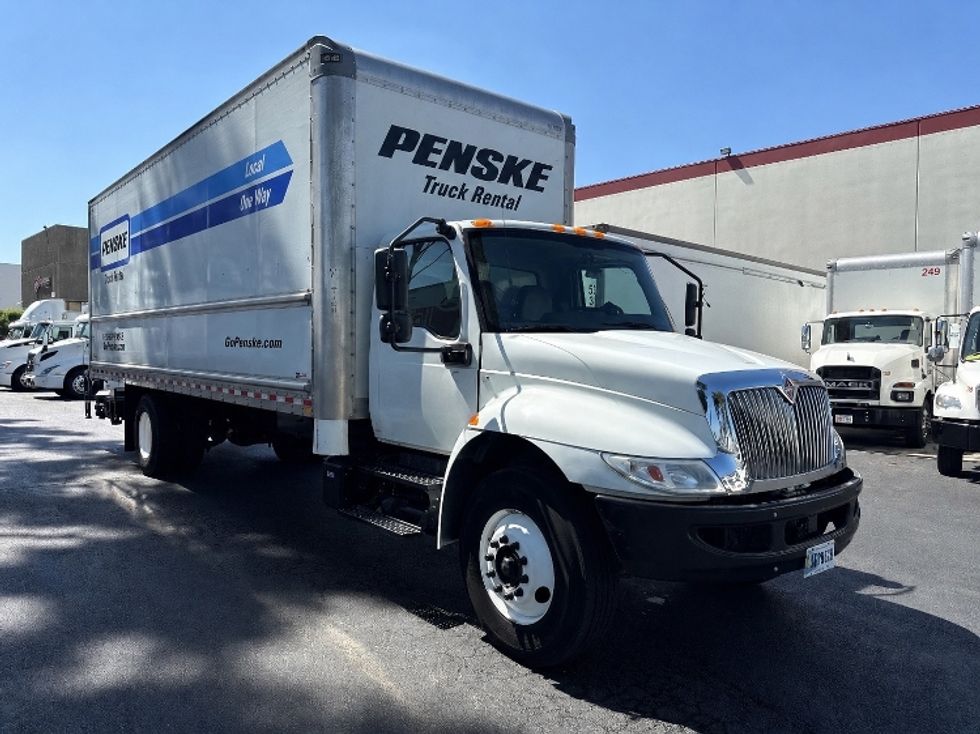 Medium Duty Box Truck-Light and Medium Duty Trucks-International-2021-MV607-Vernon-CA-221,588\n\t\tmiles-$ 48,500 - Image 1
