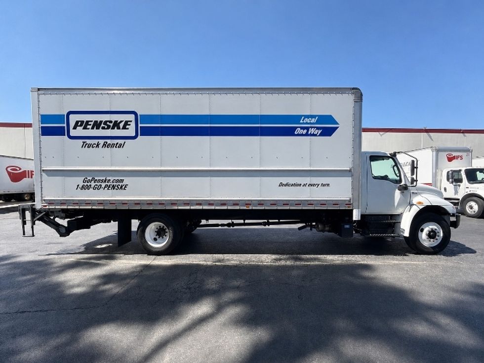 Medium Duty Box Truck-Light and Medium Duty Trucks-International-2021-MV607-Vernon-CA-221,588\n\t\tmiles-$ 48,500 - Image 15