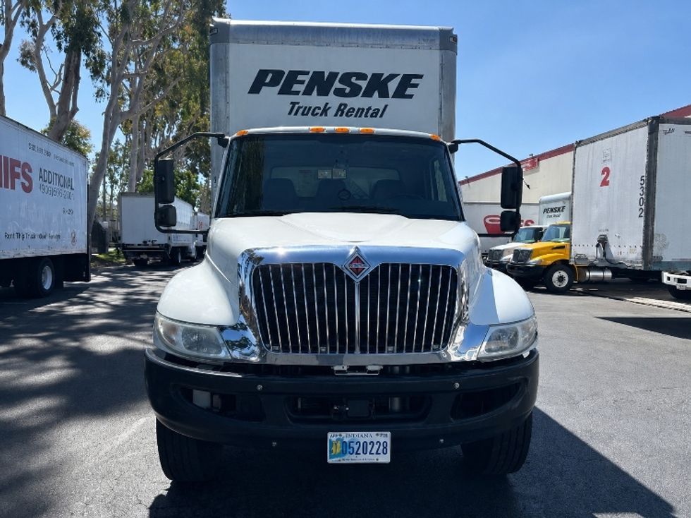 Medium Duty Box Truck-Light and Medium Duty Trucks-International-2021-MV607-Vernon-CA-221,588\n\t\tmiles-$ 48,500 - Image 2