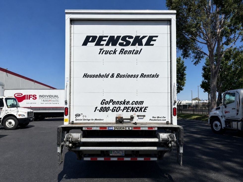 Medium Duty Box Truck-Light and Medium Duty Trucks-International-2021-MV607-Vernon-CA-221,588\n\t\tmiles-$ 48,500 - Image 7