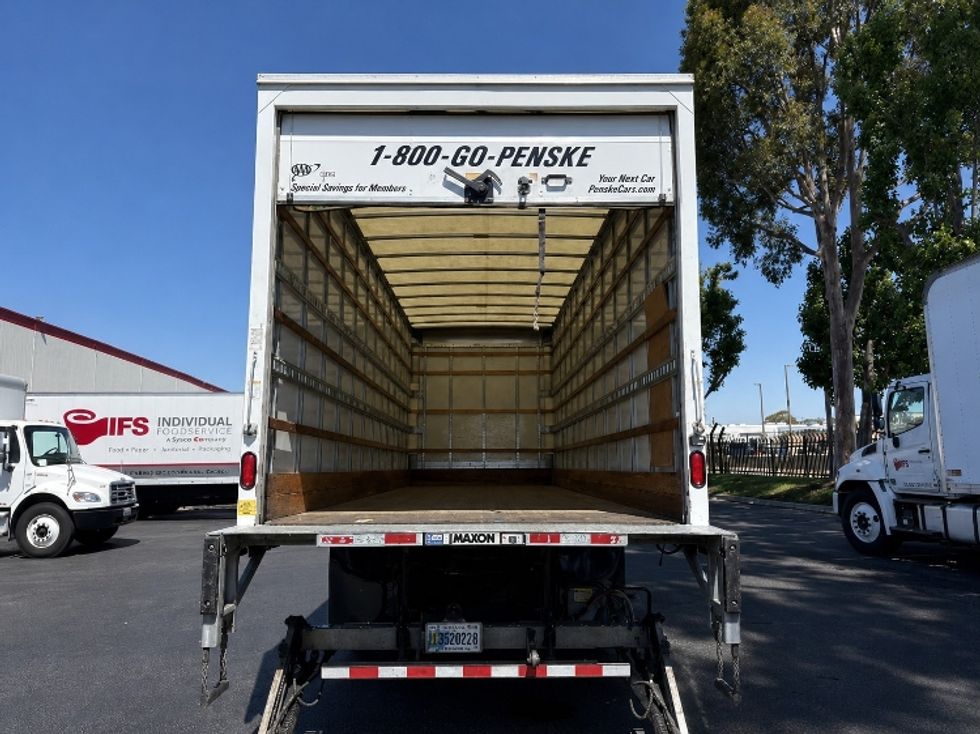 Medium Duty Box Truck-Light and Medium Duty Trucks-International-2021-MV607-Vernon-CA-221,588\n\t\tmiles-$ 48,500 - Image 8