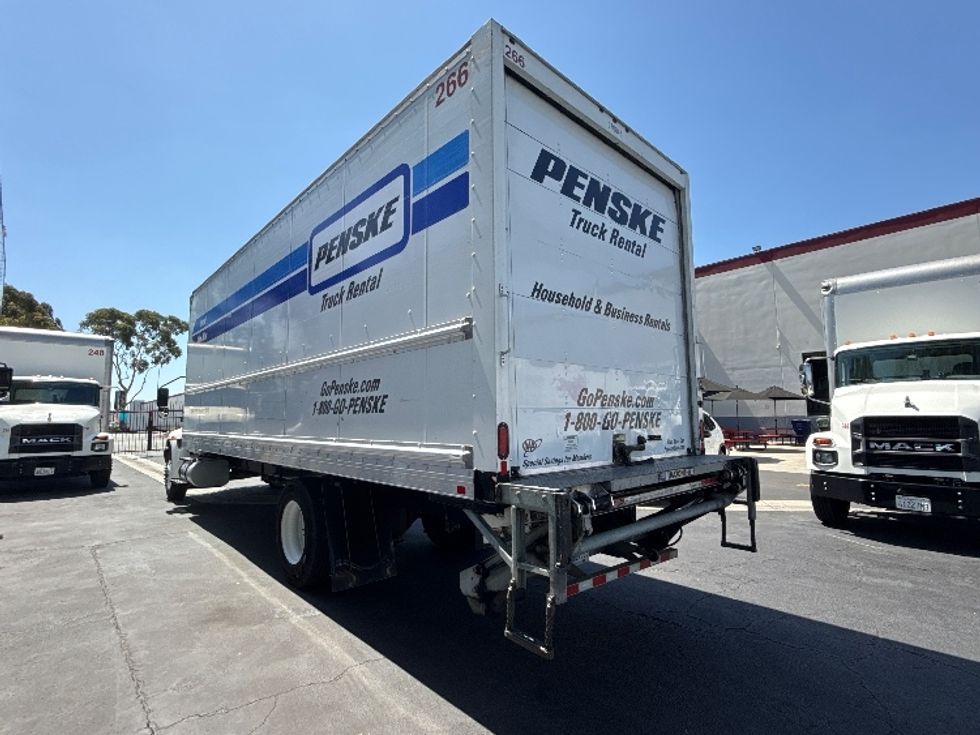 Medium Duty Box Truck-Light and Medium Duty Trucks-International-2021-MV607-Vernon-CA-230,210\n\t\tmiles-$ 47,250 - Image 6