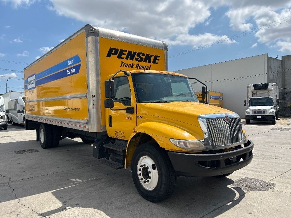 Medium Duty Box Truck-Light and Medium Duty Trucks-International-2021-MV607-Vernon-CA-258,346\n\t\tmiles-$ 31,250 - Image 1