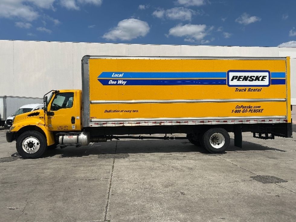 Medium Duty Box Truck-Light and Medium Duty Trucks-International-2021-MV607-Vernon-CA-258,346\n\t\tmiles-$ 31,250 - Image 4