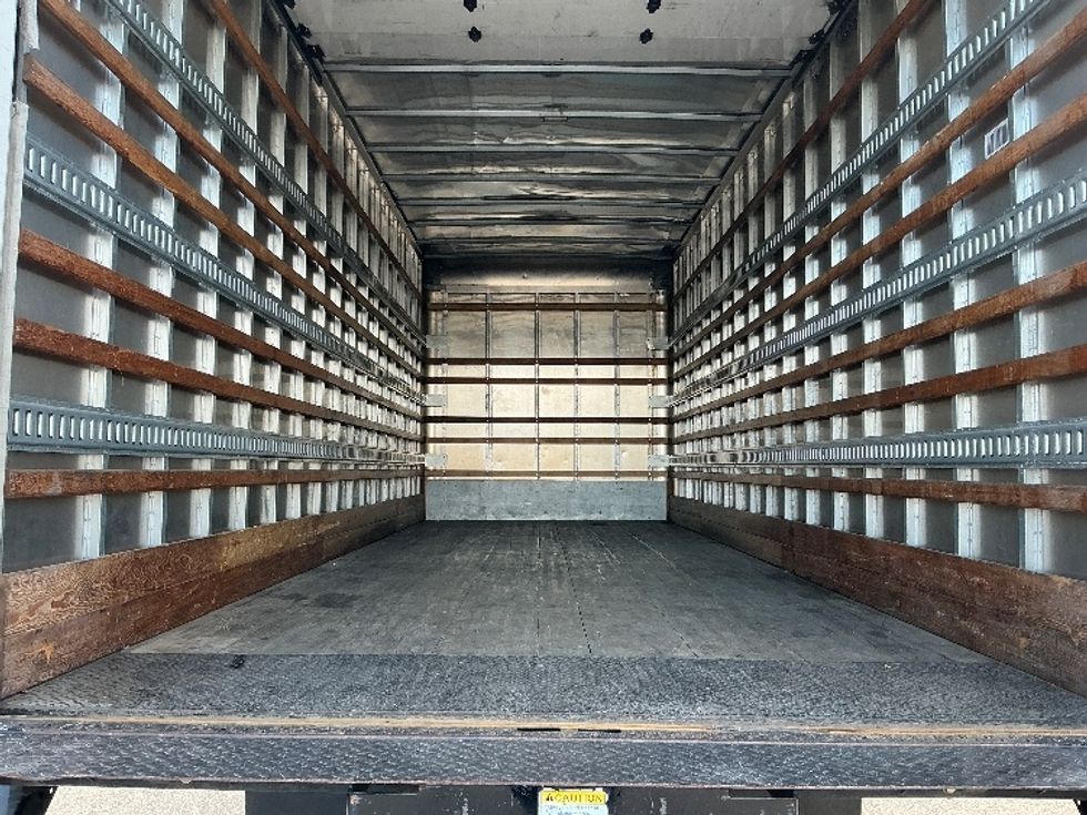 Medium Duty Box Truck-Light and Medium Duty Trucks-International-2021-MV607-Waco-TX-98,350\n\t\tmiles-$ 67,750 - Image 10