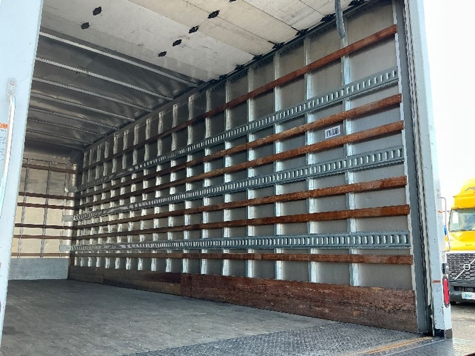 Medium Duty Box Truck-Light and Medium Duty Trucks-International-2021-MV607-Waco-TX-98,350\n\t\tmiles-$ 67,750 - Image 12