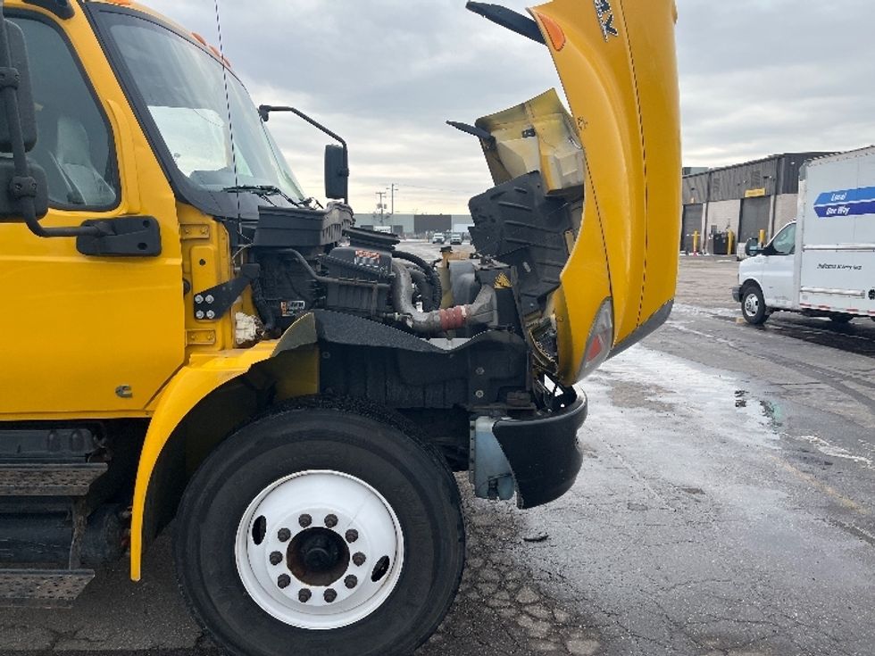 Medium Duty Box Truck-Light and Medium Duty Trucks-International-2021-MV607-Warren-MI-197,289\n\t\tmiles-$ 41,500 - Image 23