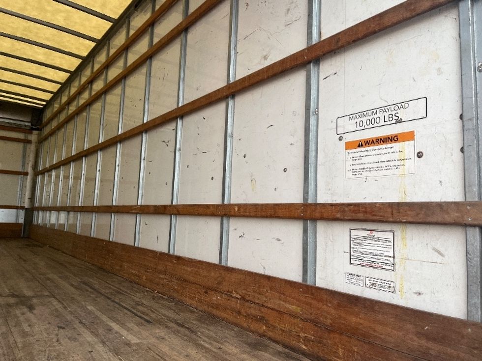 Medium Duty Box Truck-Light and Medium Duty Trucks-International-2021-MV607-Warren-MI-226,749\n\t\tmiles-$ 37,500 - Image 12