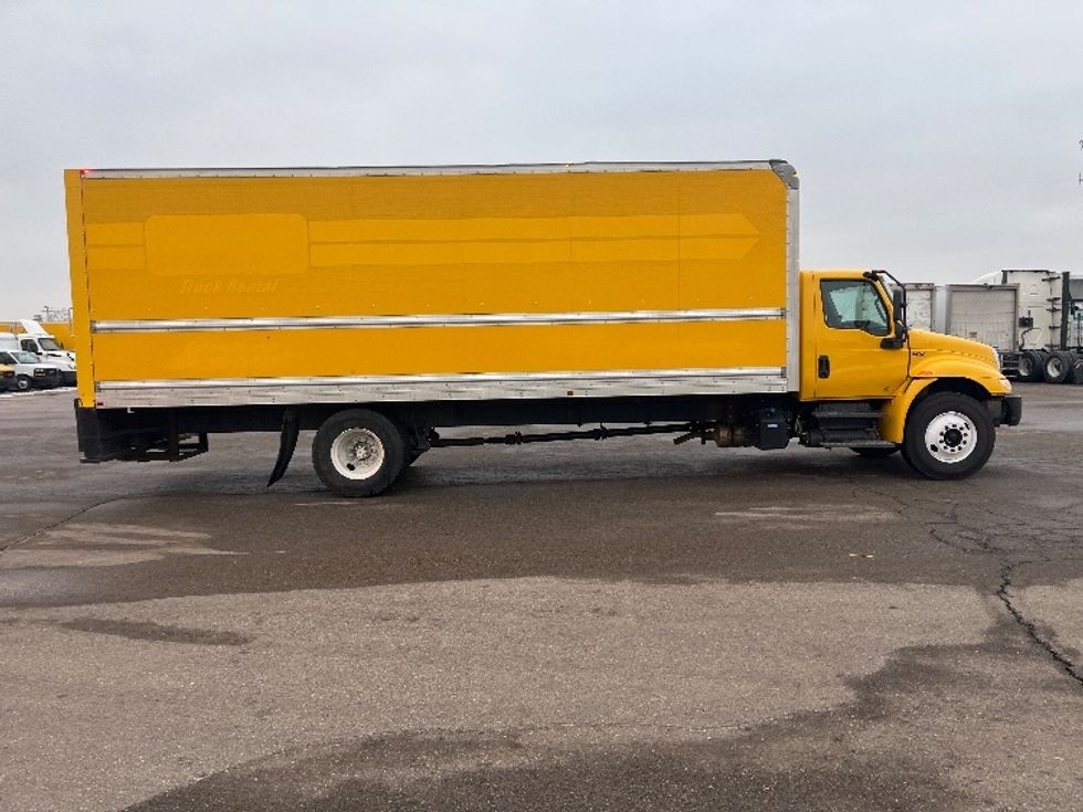 Medium Duty Box Truck-Light and Medium Duty Trucks-International-2021-MV607-Warren-MI-226,749\n\t\tmiles-$ 37,500 - Image 15