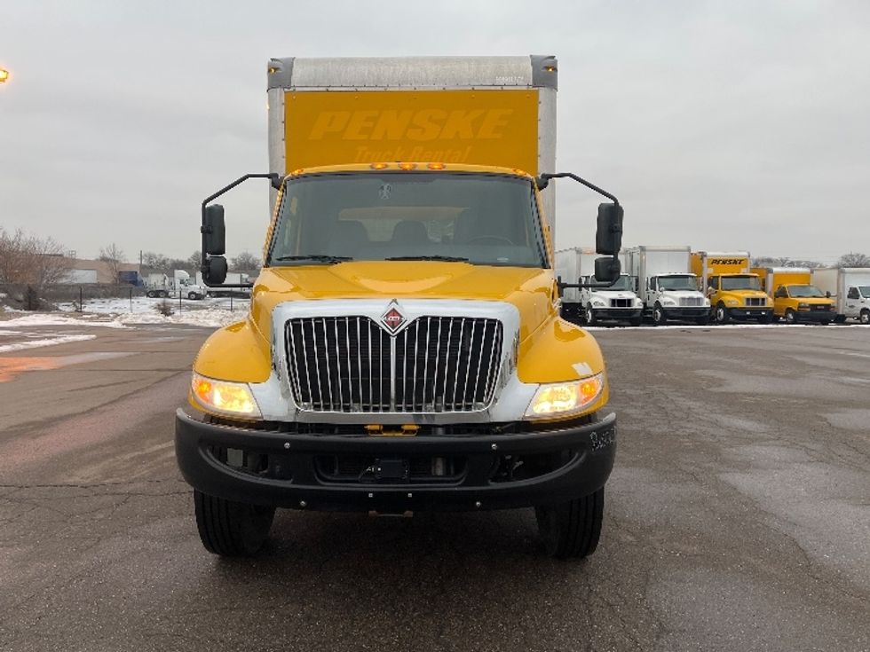 Medium Duty Box Truck-Light and Medium Duty Trucks-International-2021-MV607-Warren-MI-226,749\n\t\tmiles-$ 37,500 - Image 2