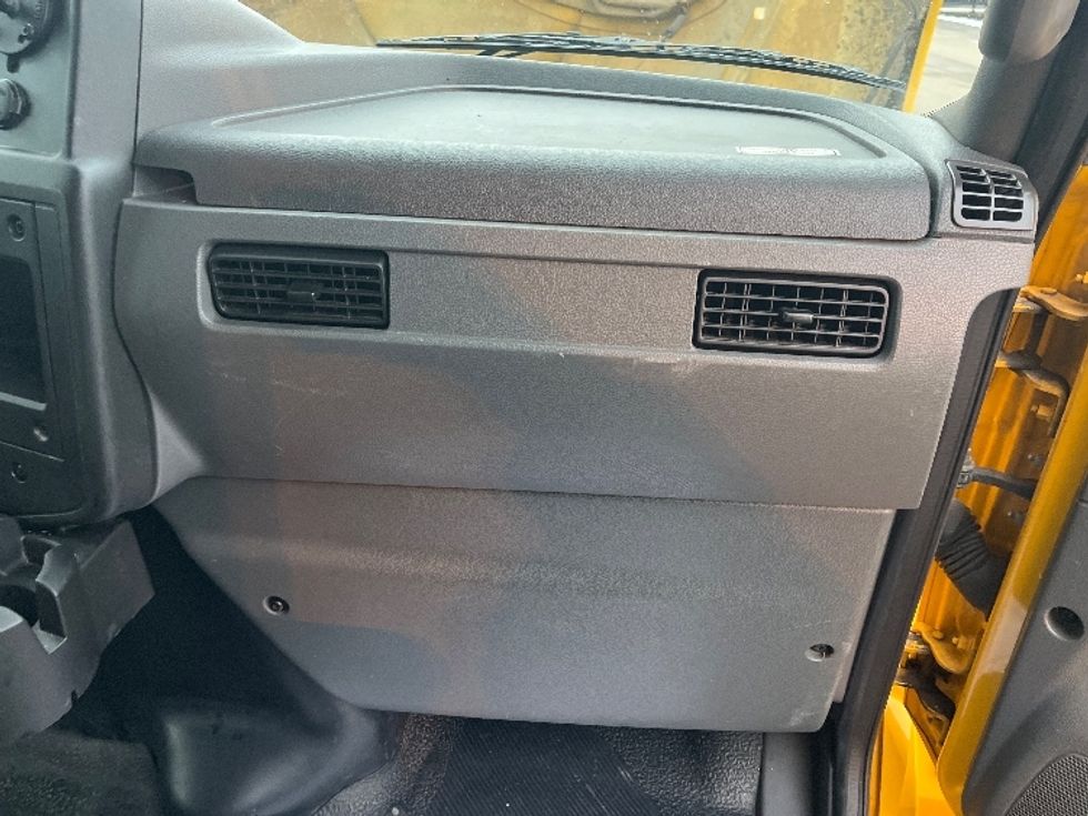 Medium Duty Box Truck-Light and Medium Duty Trucks-International-2021-MV607-Warren-MI-226,749\n\t\tmiles-$ 37,500 - Image 21