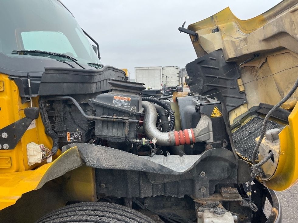 Medium Duty Box Truck-Light and Medium Duty Trucks-International-2021-MV607-Warren-MI-226,749\n\t\tmiles-$ 37,500 - Image 23