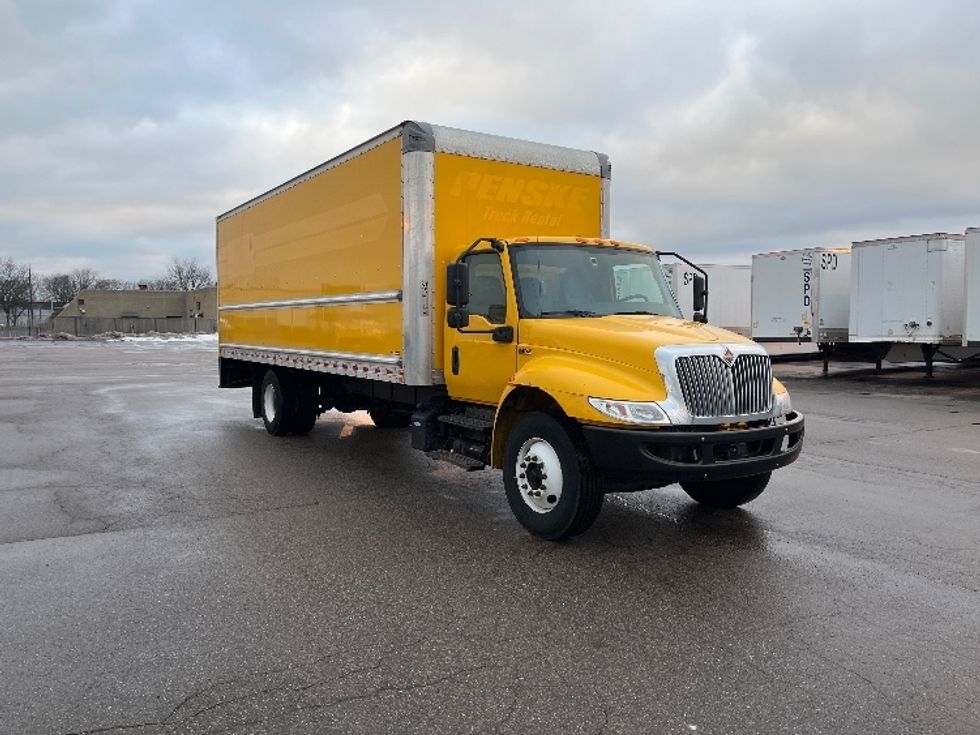 Medium Duty Box Truck-Light and Medium Duty Trucks-International-2021-MV607-Warren-MI-246,086\n\t\tmiles-$ 33,000 - Image 1