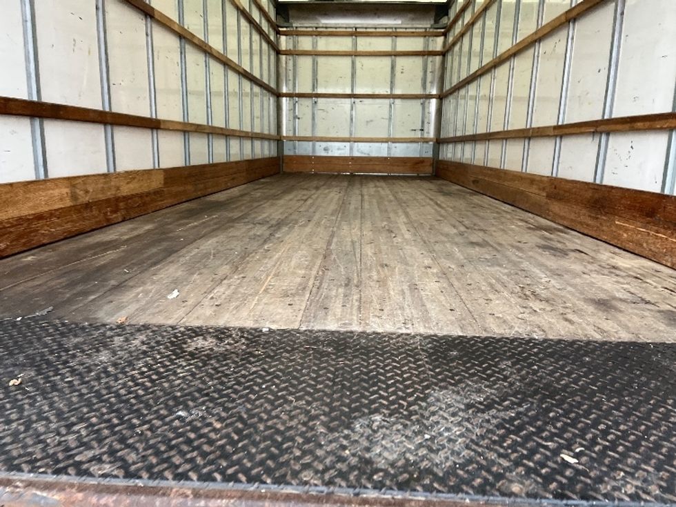 Medium Duty Box Truck-Light and Medium Duty Trucks-International-2021-MV607-Warren-MI-246,086\n\t\tmiles-$ 33,000 - Image 10