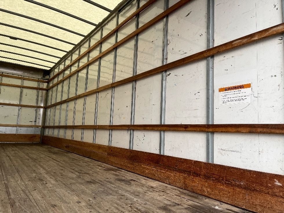 Medium Duty Box Truck-Light and Medium Duty Trucks-International-2021-MV607-Warren-MI-246,086\n\t\tmiles-$ 33,000 - Image 12