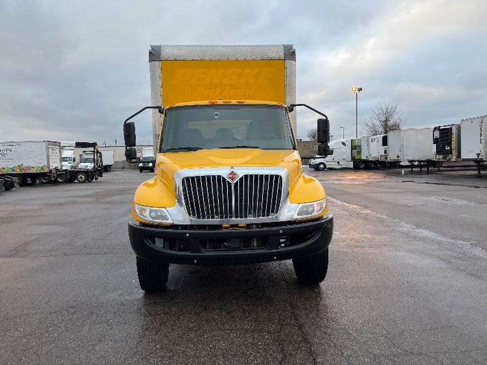 Medium Duty Box Truck-Light and Medium Duty Trucks-International-2021-MV607-Warren-MI-246,086\n\t\tmiles-$ 33,000 - Image 2