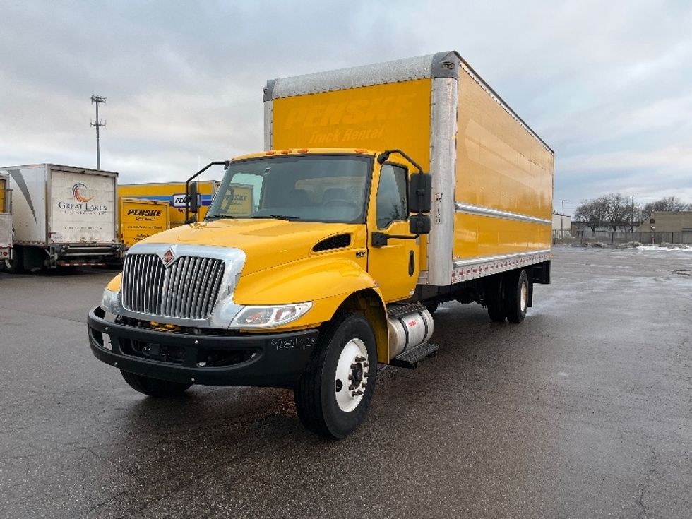 Medium Duty Box Truck-Light and Medium Duty Trucks-International-2021-MV607-Warren-MI-246,086\n\t\tmiles-$ 33,000 - Image 3