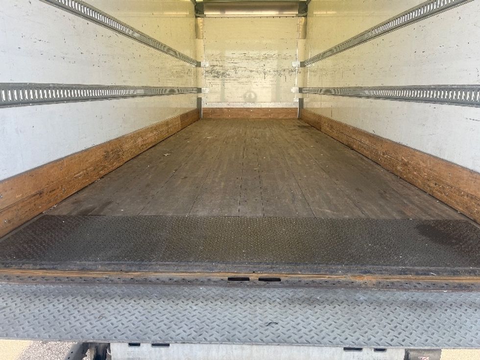 Medium Duty Box Truck-Light and Medium Duty Trucks-International-2021-MV607-Warren-MI-72,853\n\t\tmiles-$ 67,000 - Image 10