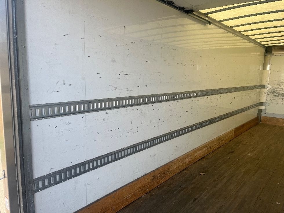 Medium Duty Box Truck-Light and Medium Duty Trucks-International-2021-MV607-Warren-MI-72,853\n\t\tmiles-$ 67,000 - Image 11