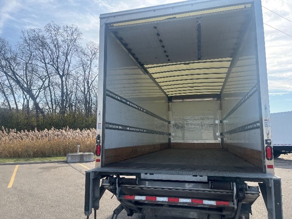 Medium Duty Box Truck-Light and Medium Duty Trucks-International-2021-MV607-Warren-MI-72,853\n\t\tmiles-$ 67,000 - Image 8