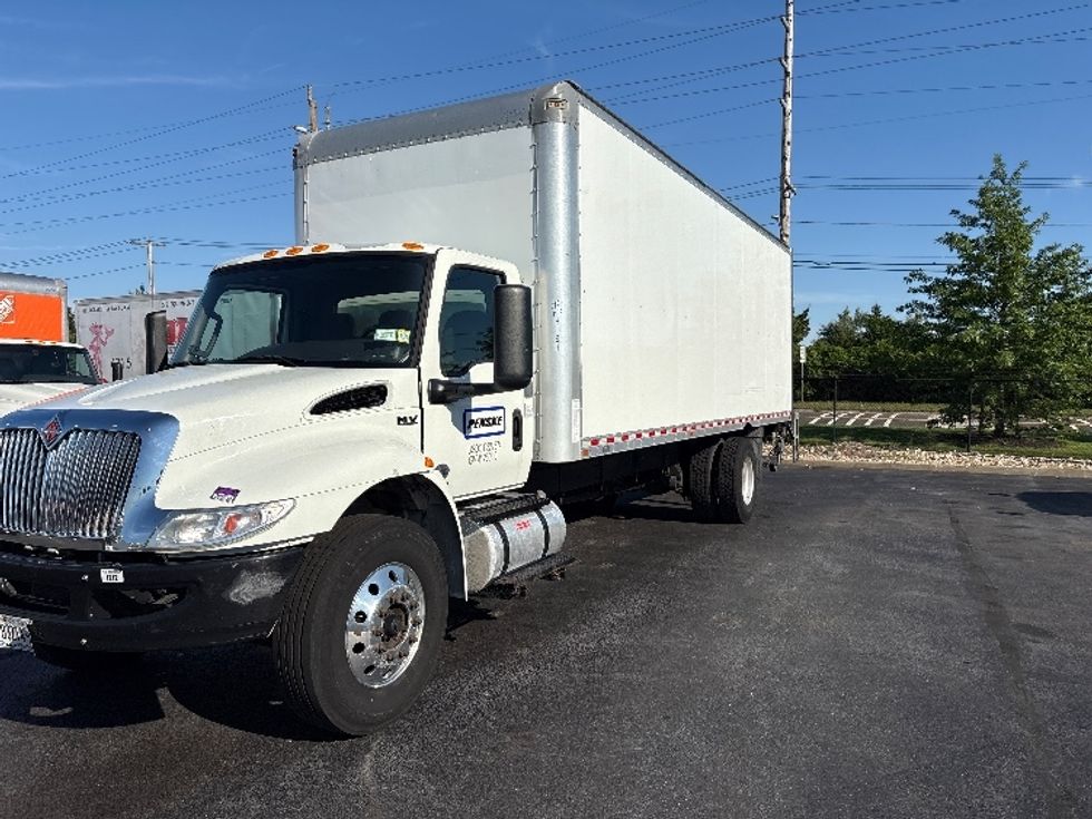 Medium Duty Box Truck-Light and Medium Duty Trucks-International-2021-MV607-West Babylon-NY-115,994\n\t\tmiles-$ 67,750 - Image 3