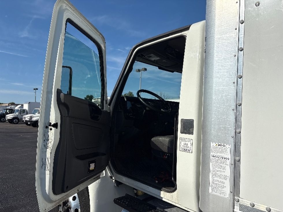 Medium Duty Box Truck-Light and Medium Duty Trucks-International-2021-MV607-West Babylon-NY-115,994\n\t\tmiles-$ 67,750 - Image 16