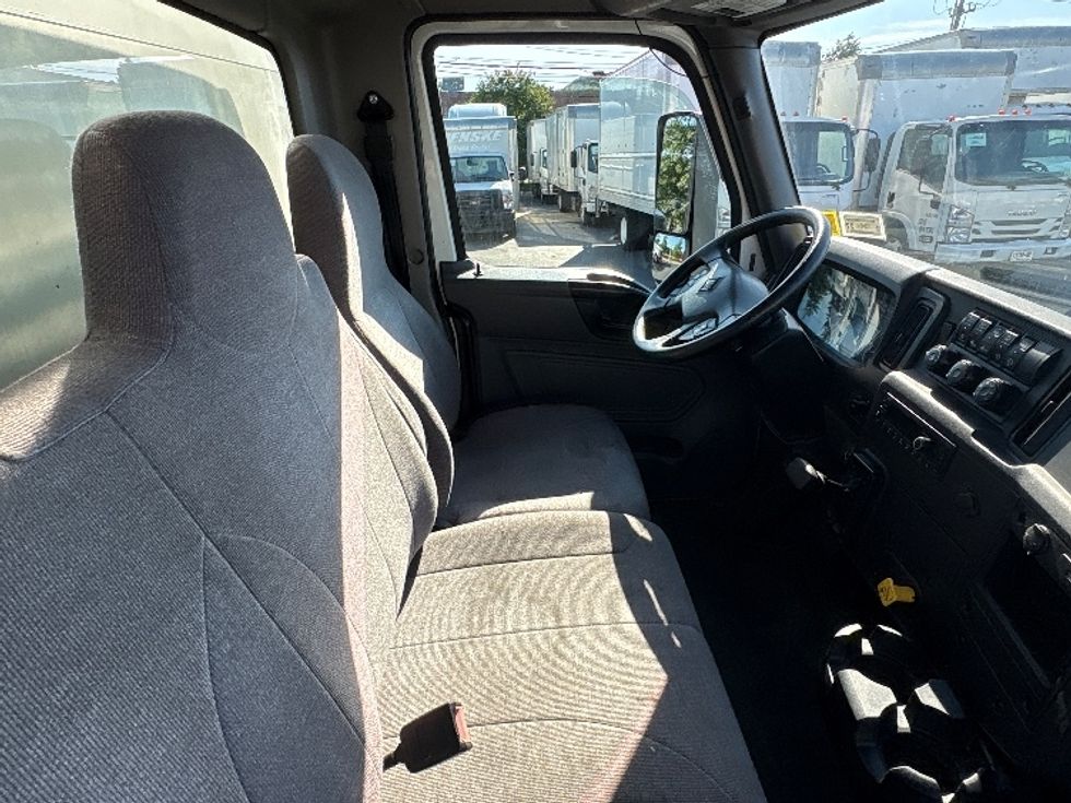 Medium Duty Box Truck-Light and Medium Duty Trucks-International-2021-MV607-West Babylon-NY-115,994\n\t\tmiles-$ 67,750 - Image 22