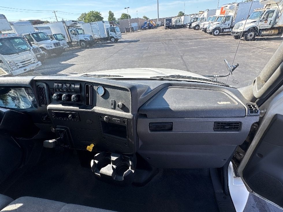 Medium Duty Box Truck-Light and Medium Duty Trucks-International-2021-MV607-West Babylon-NY-115,994\n\t\tmiles-$ 67,750 - Image 21
