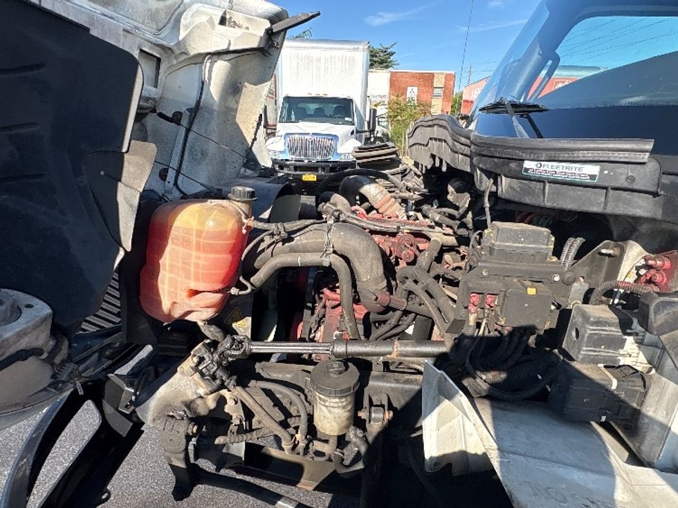 Medium Duty Box Truck-Light and Medium Duty Trucks-International-2021-MV607-West Babylon-NY-115,994\n\t\tmiles-$ 67,750 - Image 24