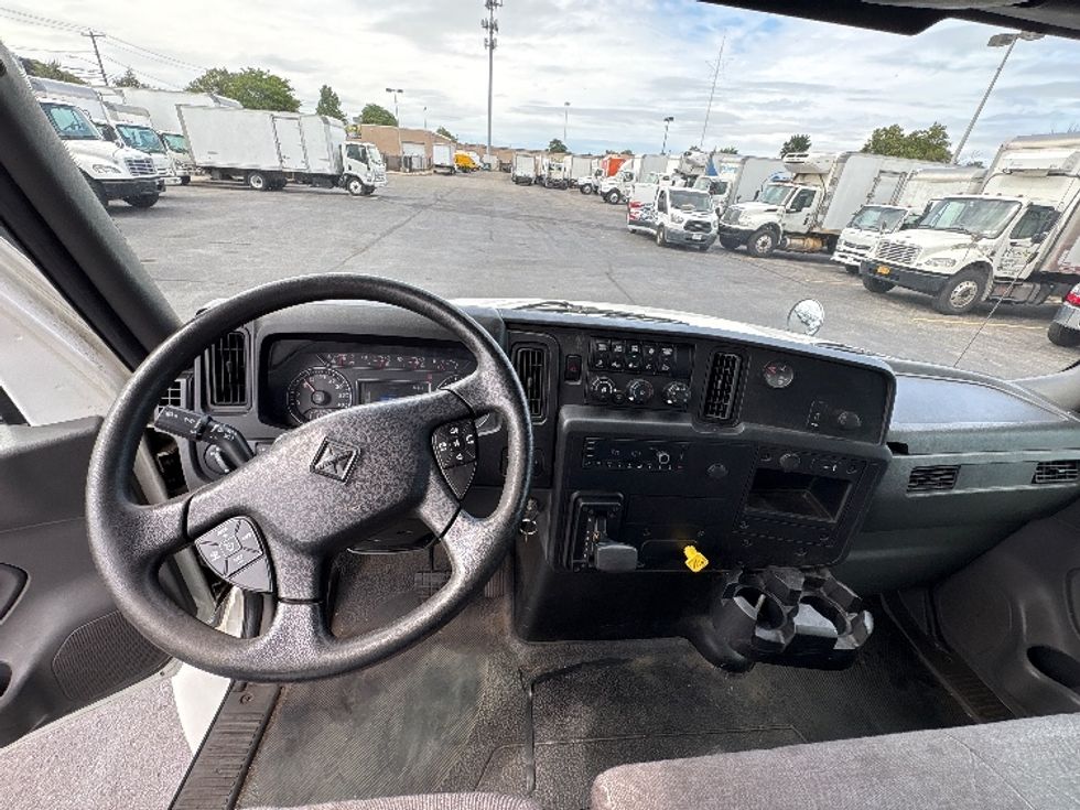 Medium Duty Box Truck-Light and Medium Duty Trucks-International-2021-MV607-West Babylon-NY-143,680\n\t\tmiles-$ 63,750 - Image 18