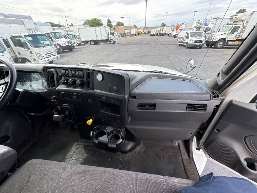 Medium Duty Box Truck-Light and Medium Duty Trucks-International-2021-MV607-West Babylon-NY-143,680\n\t\tmiles-$ 63,750 - Image 21