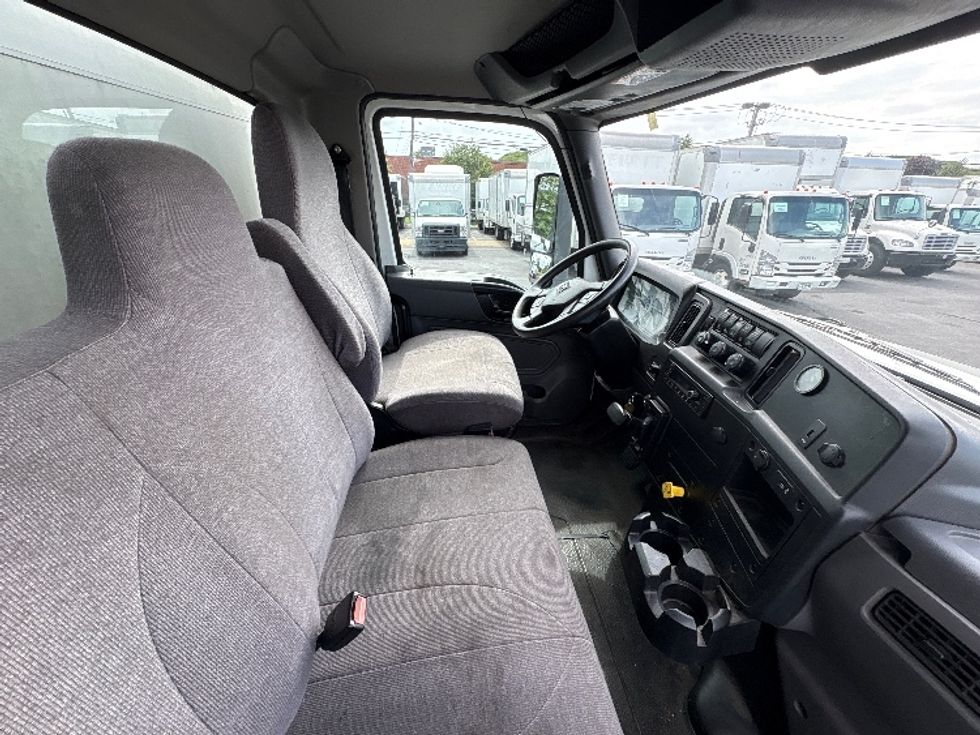 Medium Duty Box Truck-Light and Medium Duty Trucks-International-2021-MV607-West Babylon-NY-143,680\n\t\tmiles-$ 63,750 - Image 22