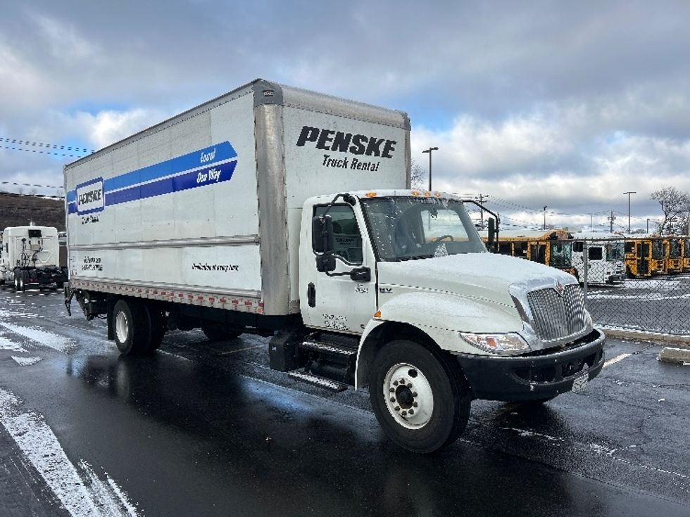 Medium Duty Box Truck-Light and Medium Duty Trucks-International-2021-MV607-West Babylon-NY-205,223\n\t\tmiles-$ 46,750 - Image 1