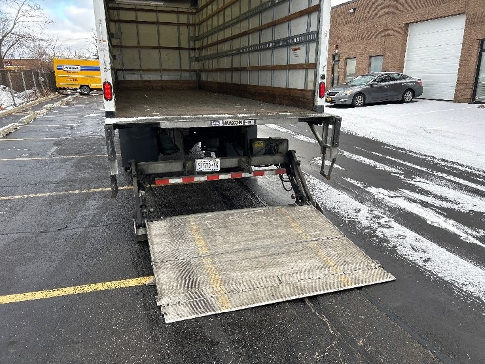 Medium Duty Box Truck-Light and Medium Duty Trucks-International-2021-MV607-West Babylon-NY-205,223\n\t\tmiles-$ 46,750 - Image 7