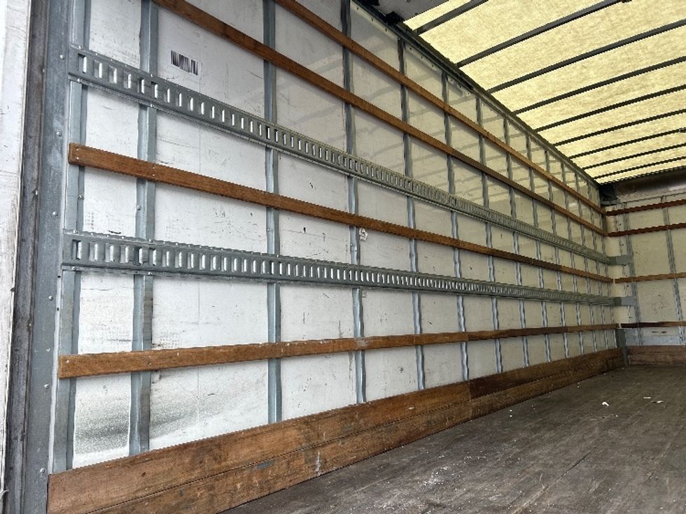 Medium Duty Box Truck-Light and Medium Duty Trucks-International-2021-MV607-West Babylon-NY-205,223\n\t\tmiles-$ 46,750 - Image 10