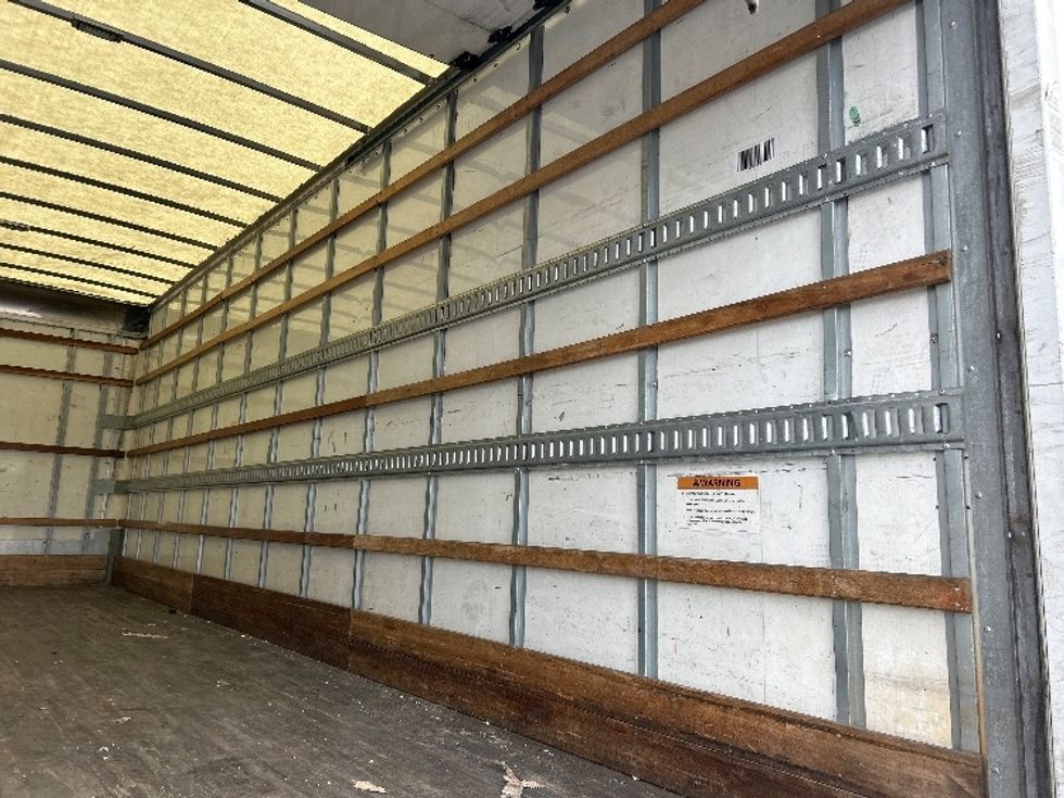 Medium Duty Box Truck-Light and Medium Duty Trucks-International-2021-MV607-West Babylon-NY-205,223\n\t\tmiles-$ 46,750 - Image 9